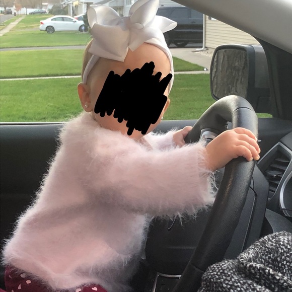 Fluffy pink sweater with matching pants - Picture 3 of 3